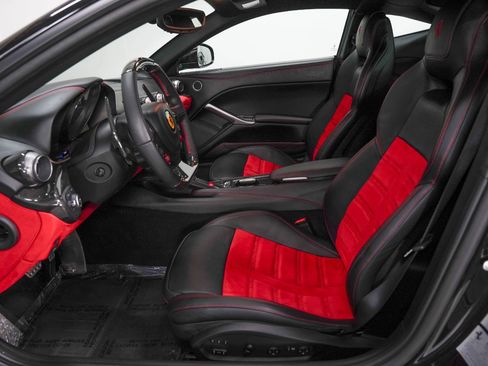 Used 2016 Ferrari F12 Berlinetta image 38