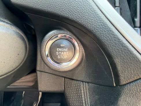 Used 2023 Subaru Forester Premium AWD/4WD image 18