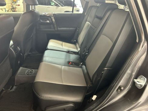 Used 2021 Toyota 4Runner SR5 Premium w/ Moonroof Package AWD/4WD image 5