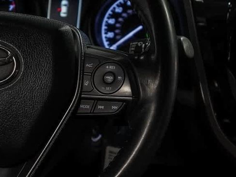 Used 2021 Toyota Camry SE image 17