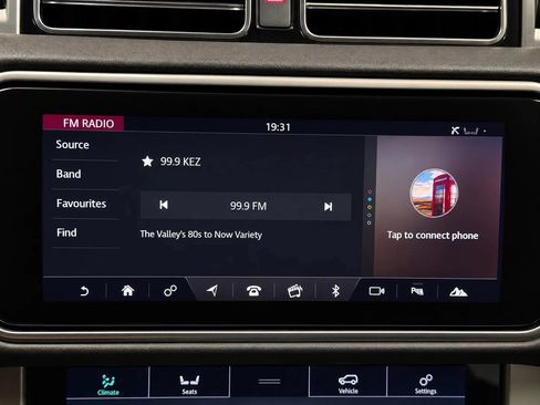 Used 2018 Land Rover Range Rover HSE AWD/4WD image 39