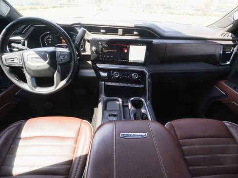 Used 2024 GMC Sierra 2500 Denali Ultimate image 14