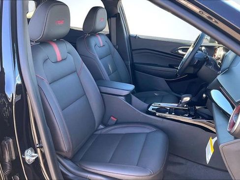 New 2026 Chevrolet Trax RS w/ Sunroof Package image 11