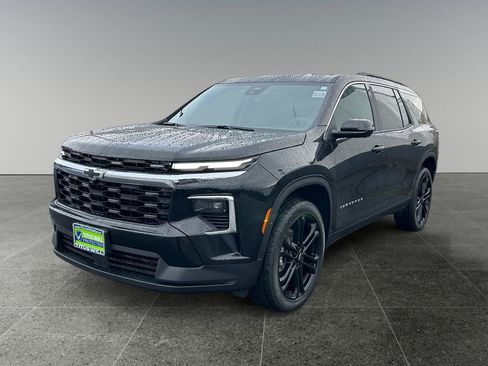 New 2026 Chevrolet Traverse LT w/ Driver Confidence Package image 3