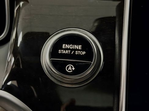 Used 2026 Mercedes-Benz GLC 300 image 31