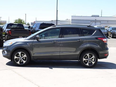 Used 2018 Ford Escape SEL AWD/4WD image 3