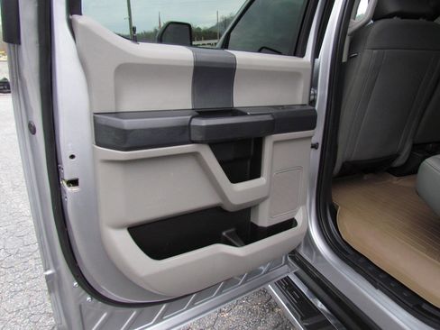 Used 2022 Ford F250 XL w/ STX Appearance Package image 12