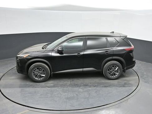 New 2026 Nissan Rogue S image 39