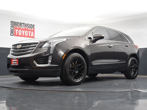 Used 2017 Cadillac XT5 Luxury w/ Driver Awareness Package image 37