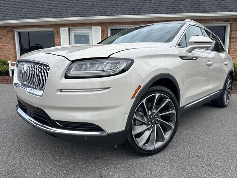 Used 2023 Lincoln Nautilus Reserve w/ Equipment Group 201A FWD image 40