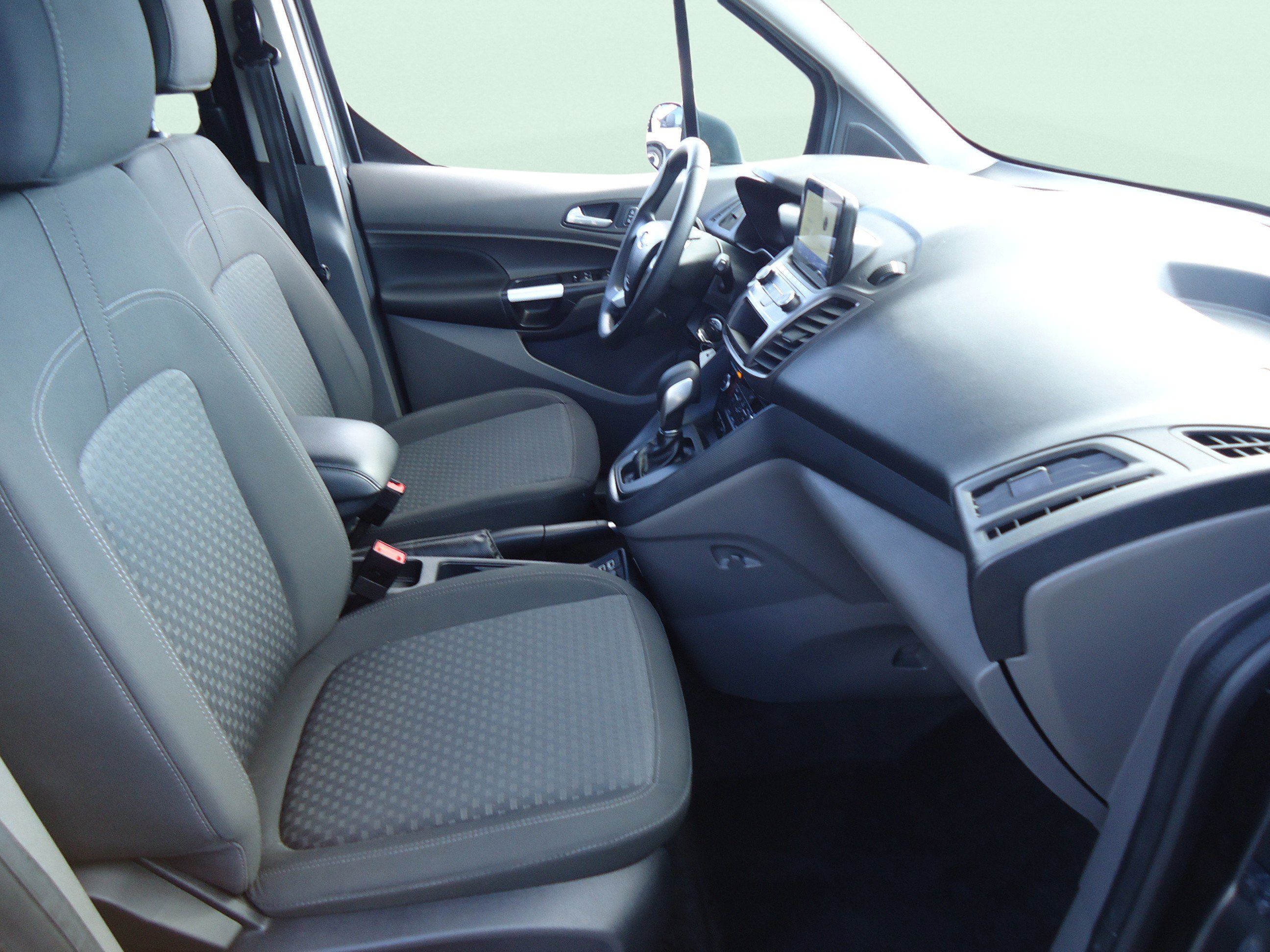 Used 2021 Ford Transit Connect XLT FWD image 14