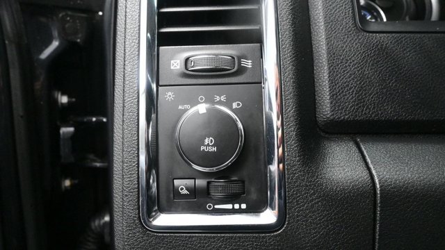 Used 2016 RAM 3500 Laramie AWD/4WD image 19