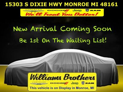 Used 2023 Chevrolet Traverse LT