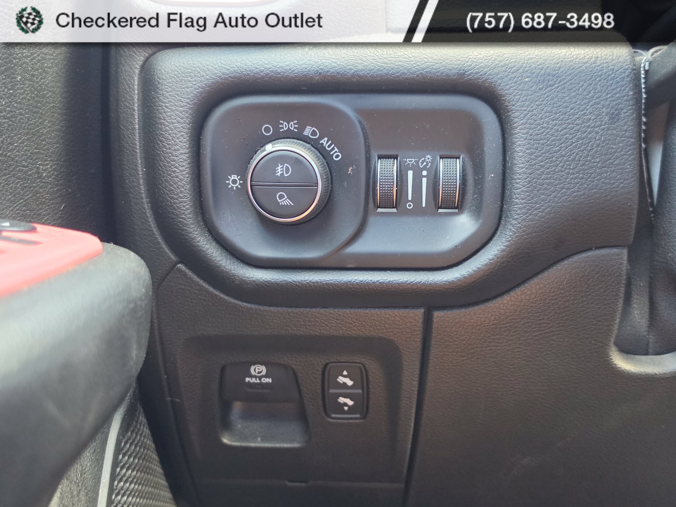 Used 2019 RAM 1500 Big Horn AWD/4WD image 11