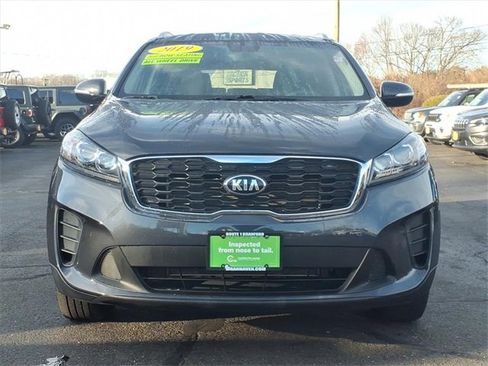 Used 2019 Kia Sorento LX w/ LX Convenience Package image 8