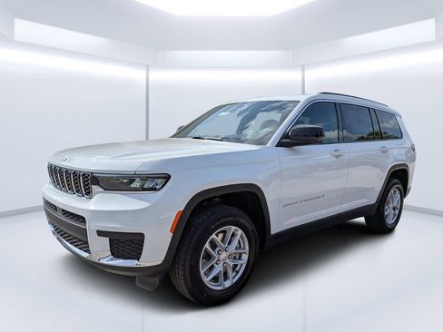 New 2026 Jeep Grand Cherokee L Laredo w/ Trailer Tow Package RWD image 8