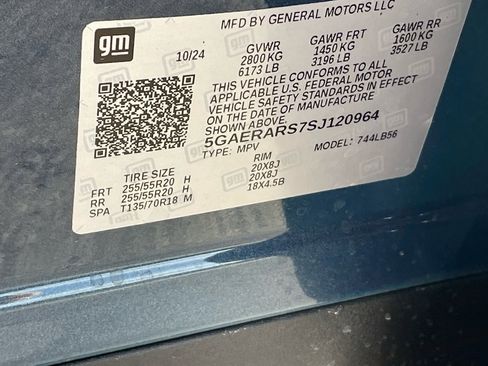 Used 2025 Buick Enclave Preferred image 34