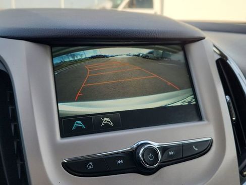 Used 2017 Chevrolet Cruze LS image 42