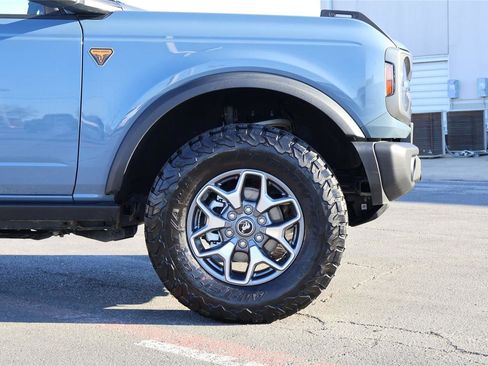 Certified 2025 Ford Bronco Badlands AWD/4WD image 10