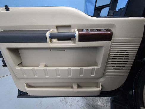 Used 2008 Ford F350 Lariat AWD/4WD image 5