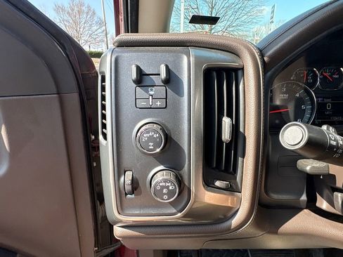 Used 2017 Chevrolet Silverado 1500 LTZ w/ Sport Package image 19