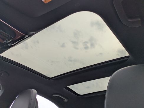 New 2025 Mercedes-Benz C 300 4MATIC Sedan image 28