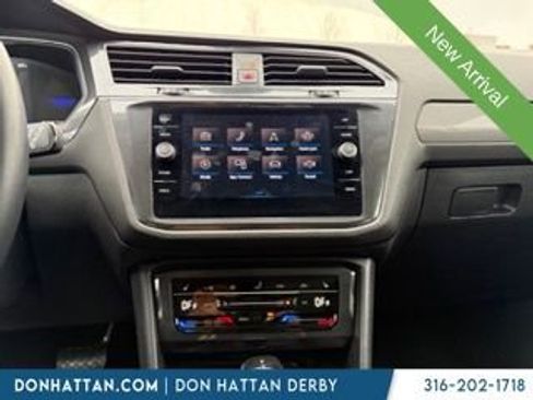 Used 2024 Volkswagen Tiguan SE image 14