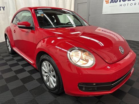 Used 2019 Volkswagen Beetle 2.0T S image 3