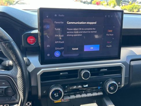 Used 2024 Toyota Tacoma TRD Sport w/ TRD Sport Premium Package AWD/4WD image 22