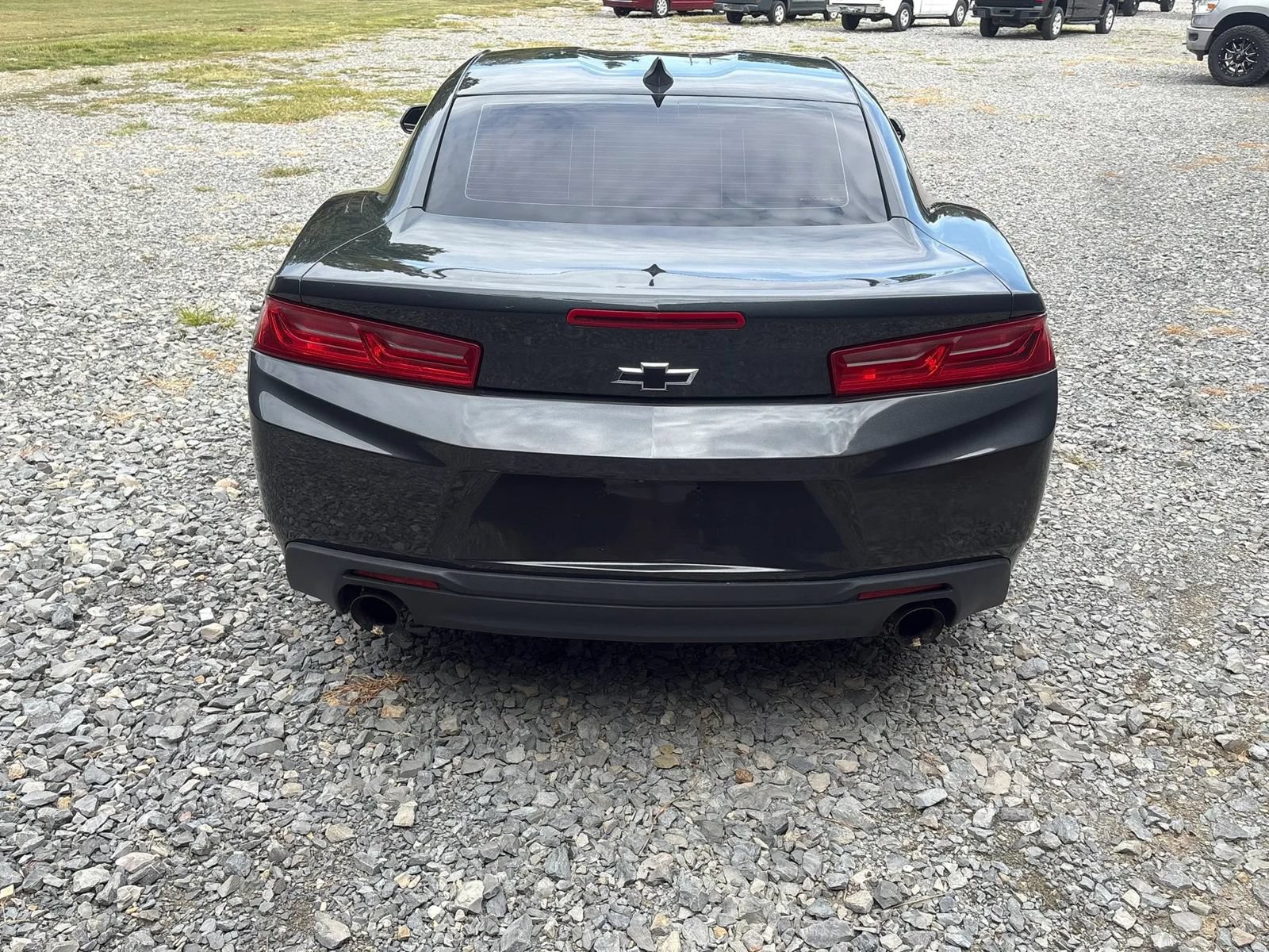 Used 2018 Chevrolet Camaro LT RWD image 6