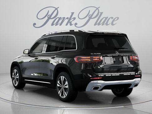 Certified 2026 Mercedes-Benz GLB 250 image 12