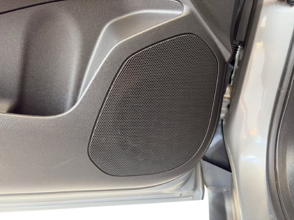 Used 2025 Chevrolet Trax ACTIV w/ Sunroof Package FWD image 25