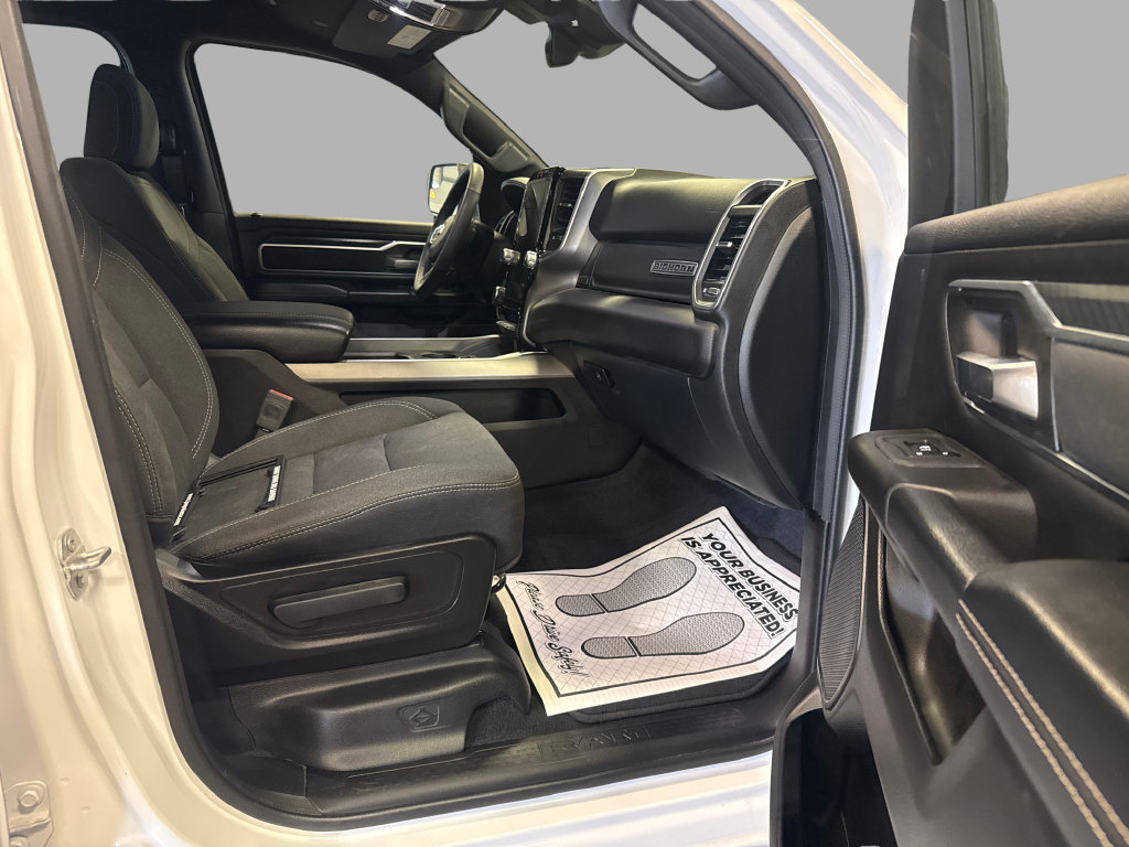 Used 2025 RAM 1500 Big Horn AWD/4WD image 15