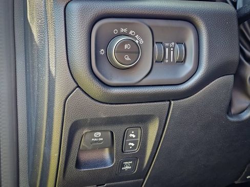 New 2026 RAM 1500 Big Horn AWD/4WD image 14