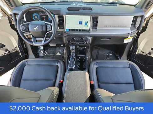 New 2025 Ford Bronco Outer Banks image 9