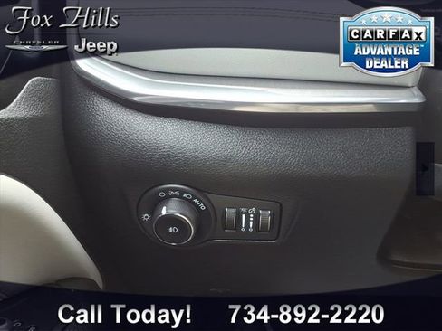 Used 2024 Jeep Compass Limited image 16