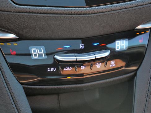 Used 2025 Cadillac XT5 Premium Luxury w/ Technology Package image 24