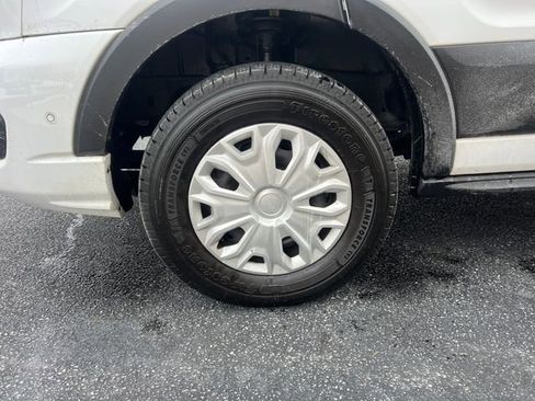 Used 2022 Ford Transit 350 XLT image 10