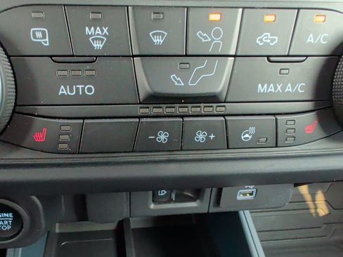 Certified 2024 Ford Maverick Lariat w/ Black Appearance Package FWD image 23