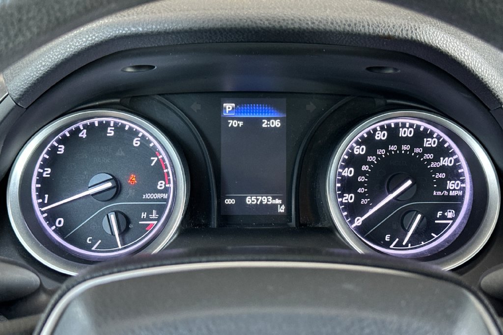 Used 2021 Toyota Camry LE FWD image 28