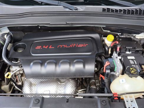 Used 2016 Jeep Renegade Sport AWD/4WD image 38