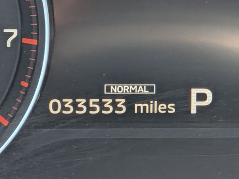Used 2025 Mitsubishi Outlander SE FWD image 22