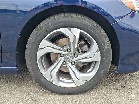 Used 2019 Honda Accord EX image 27
