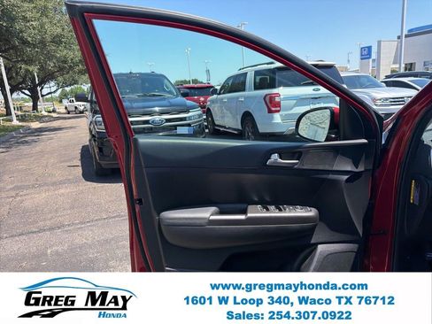 Used 2022 Kia Sportage LX w/ LX FWD Value Edition Package image 9