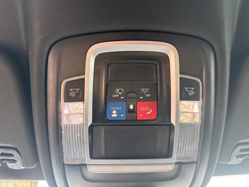 Used 2024 RAM 1500 Laramie AWD/4WD image 35