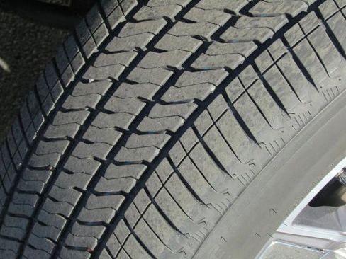 Used 2024 GMC Sierra 1500 Denali w/ Denali Reserve Package image 8