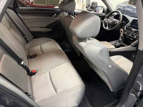 Used 2020 Honda Accord EX image 11