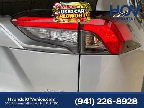 Used 2021 Toyota RAV4 XLE Premium FWD image 8