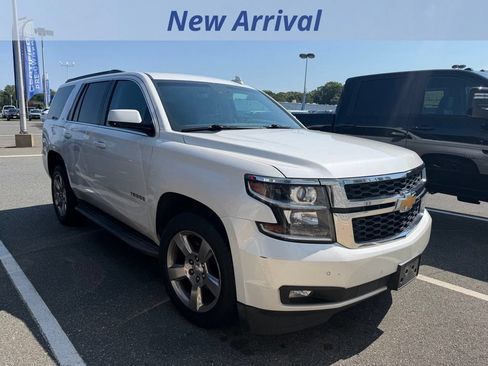Used 2016 Chevrolet Tahoe LT w/ Luxury Package AWD/4WD image 2
