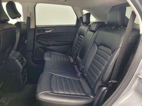 Used 2023 Ford Edge SEL image 18